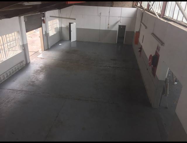 580M² FACTORY TO LET IN PAROW CENTRAL